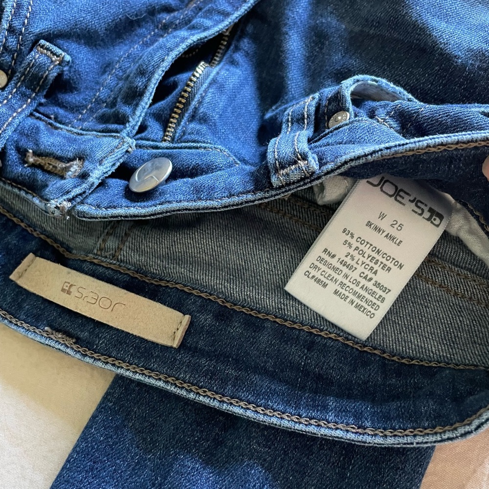 Joe’s Jeans • New • Size 25 • Skinny Ankle Jean